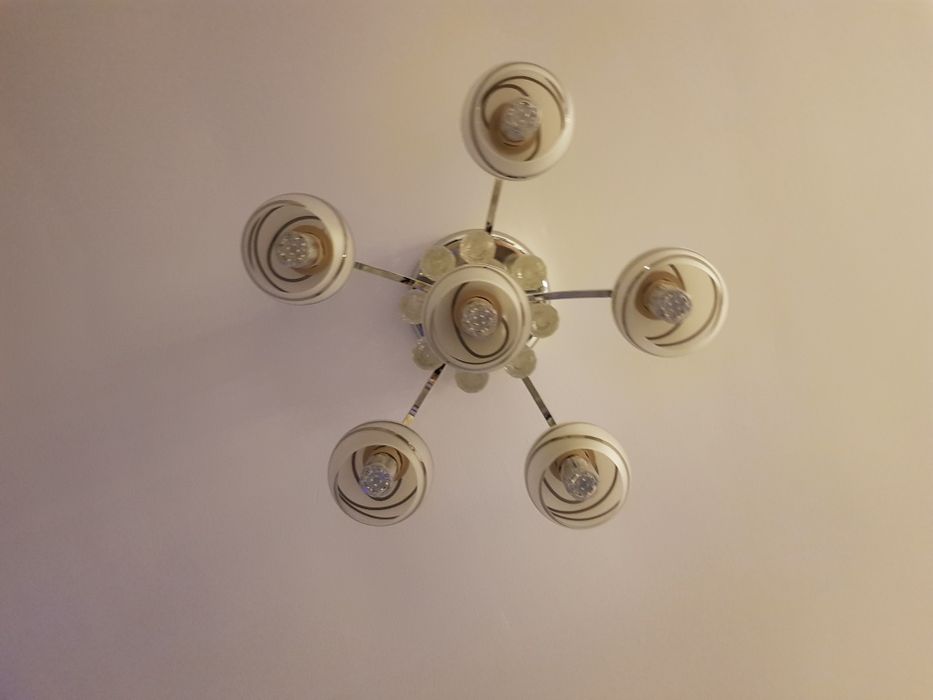 Lustra iluminat, corp iluminat