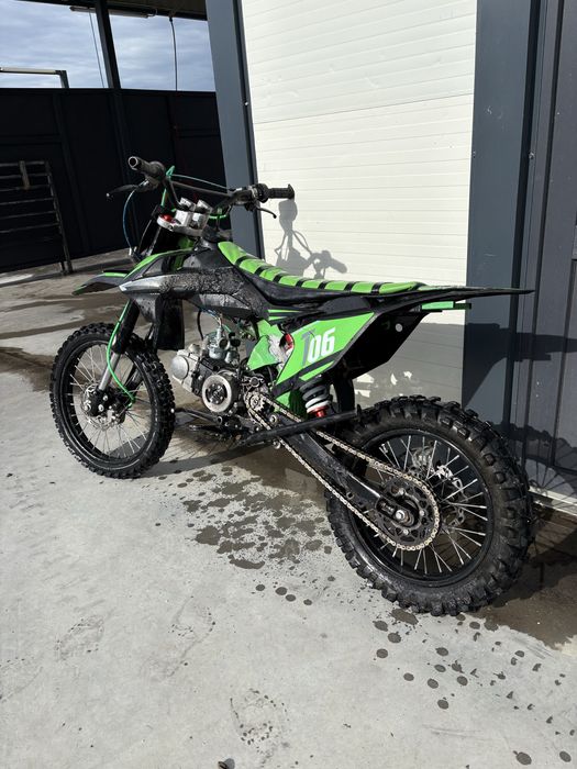 Cross jrh 125.