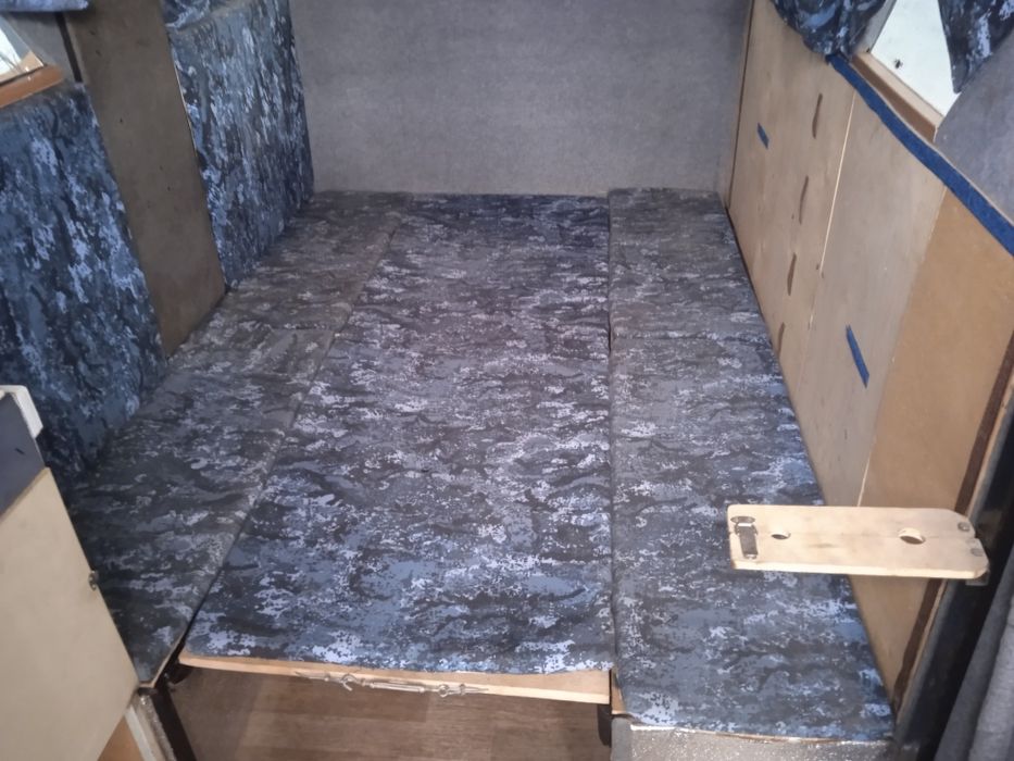 Домик  для зимней рыбалки в прицеп