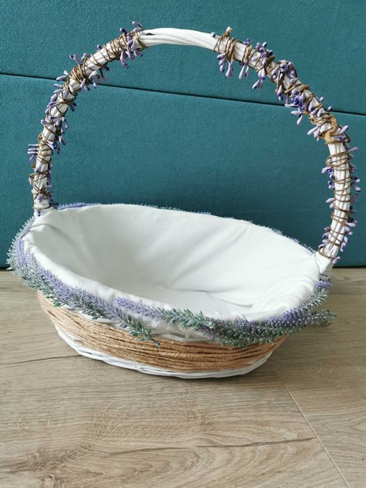 Кошница за различни поводи - подаръци, кръщене, чествания