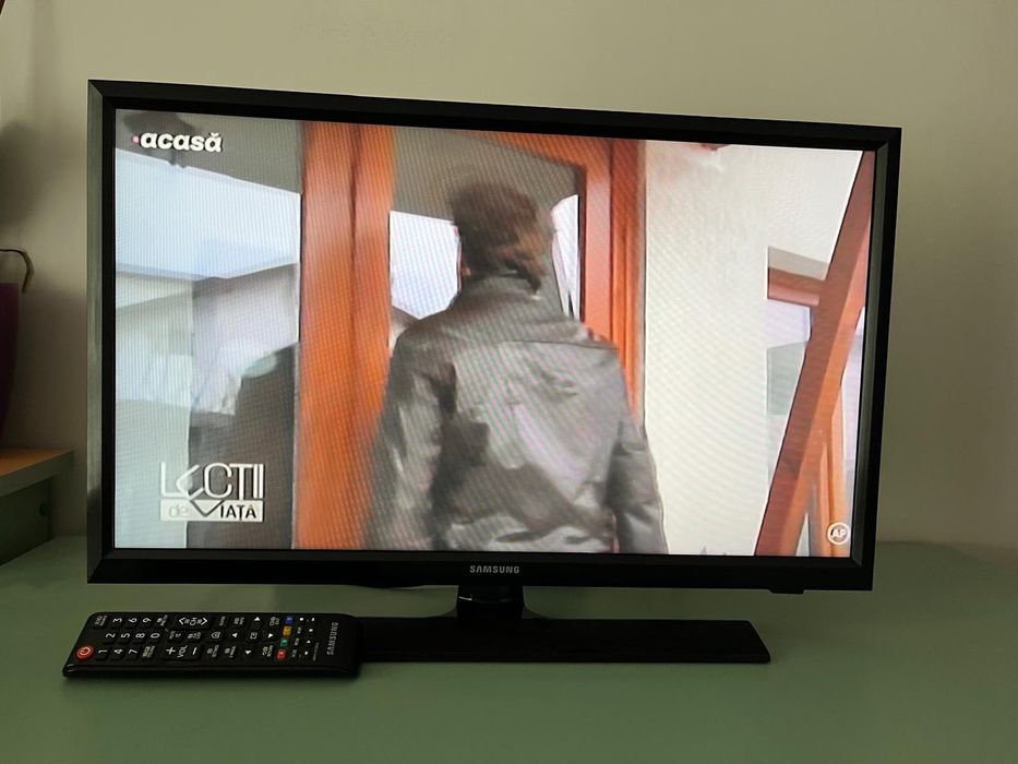 Samsung LED - TV Monitor
