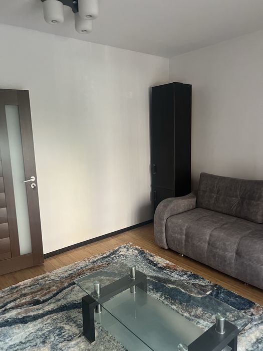 De inchiriat apartament 2 camere