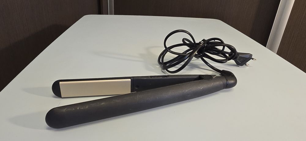 Placa de indreptat parul Remington S1510