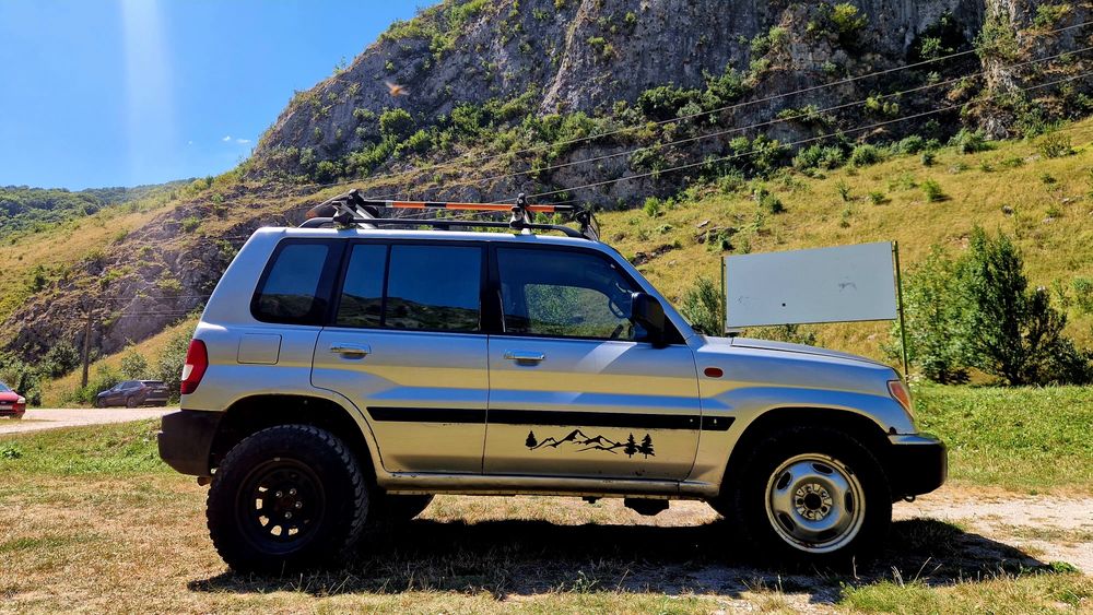 Mitsubishi pajero pinin