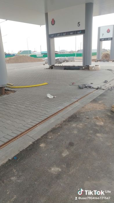 Уклатка брусчатки