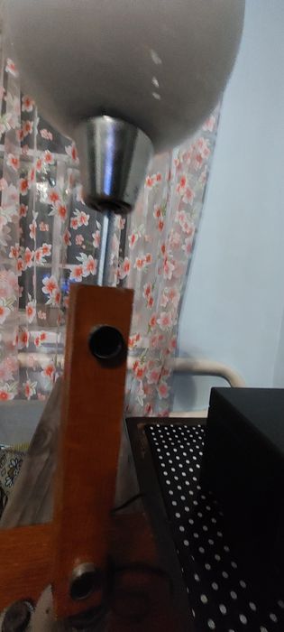 Настольная лампа в отличном состоянии