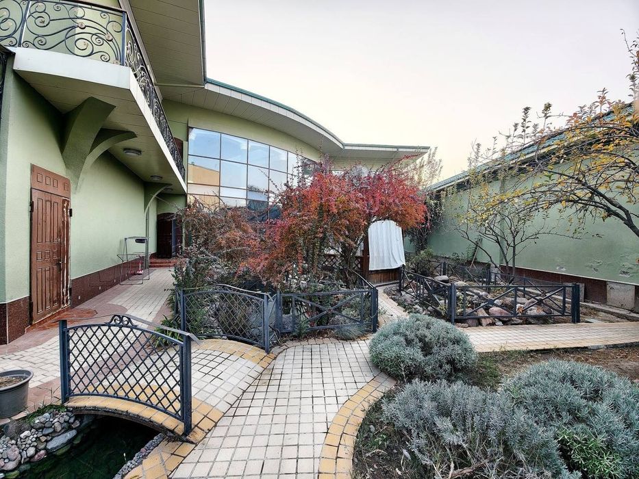 Дом продается на Центре Луначарского