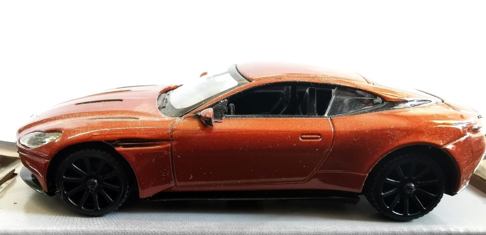 Macheta Aston Martin DB11