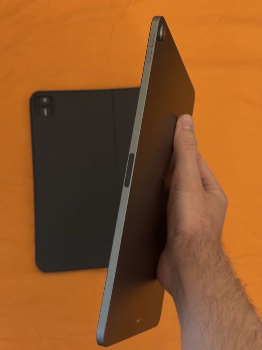 iPad  Air 4th gen 2020 64GB + tastatura