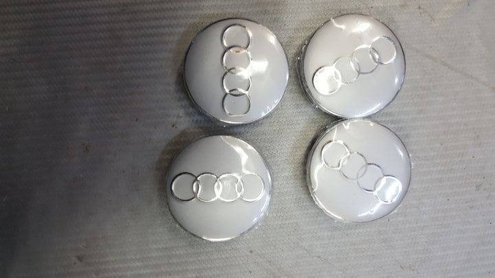 capace roti r15 audi la set de 4 buc,capace janata aliaj