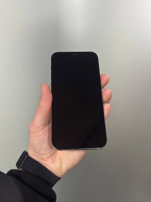 Iphone 12 pro sotiladi