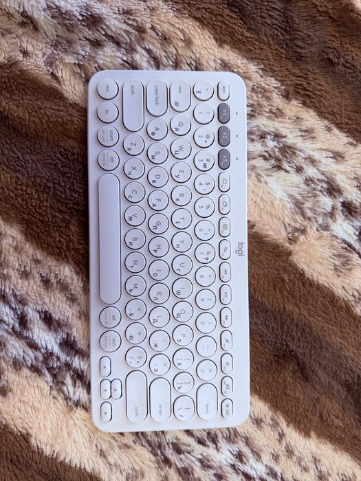 Беспроводная клавиатура Logitech K380