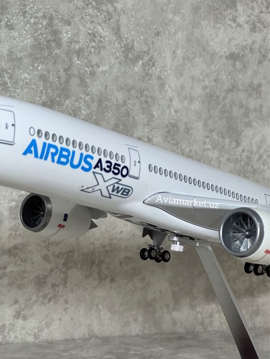 Самолет модель (AIRBUS-A350 XWB) с Led подсветкой