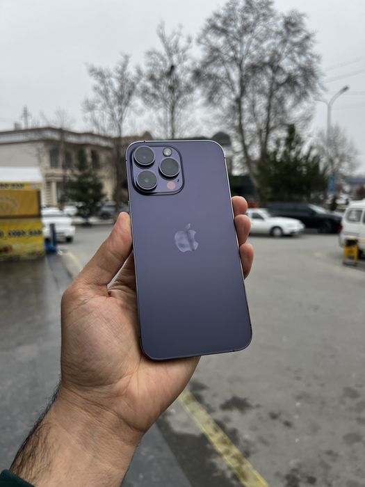 14 pro max сотилади