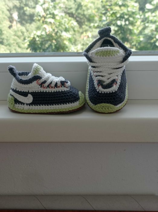 Плетени детски маратонки