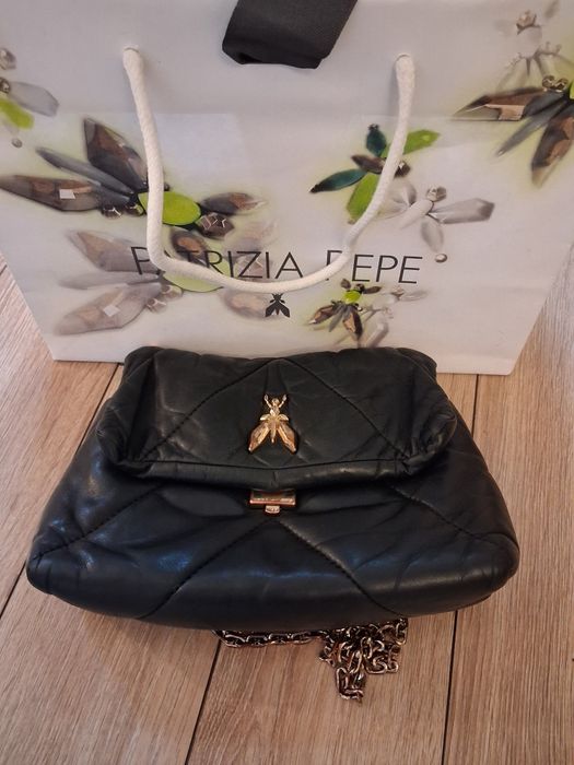 Дамска чанта на patrizia pepe  за 150 лв