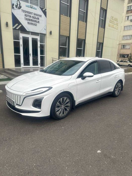 Hongqi EQM5 nasiya savdoga