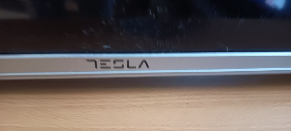 Tesla Smart TV  Full HD