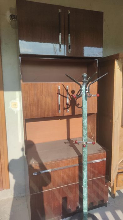 Ретро мебели - шкаф, гардероб, фотьойли, маса и столове