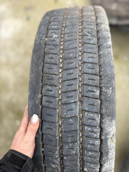 Jante Daf cu anvelope 215 75 17.5