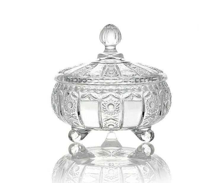 Стилна стъклена купичка с капаче за ядки, бонбони и др.