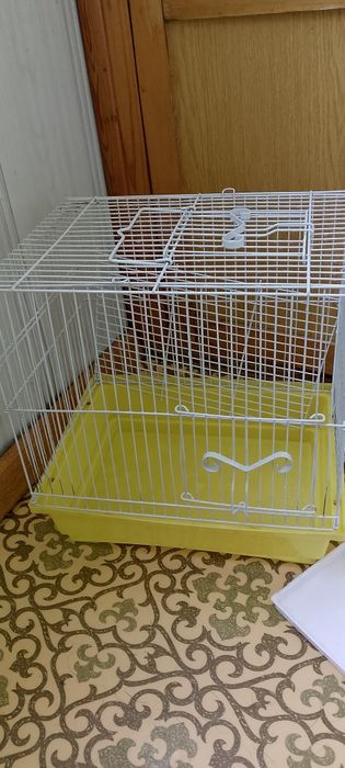 Клетка небольшая