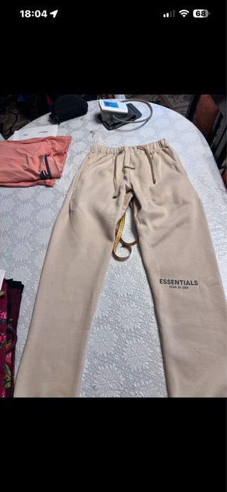 Pantaloni essentials