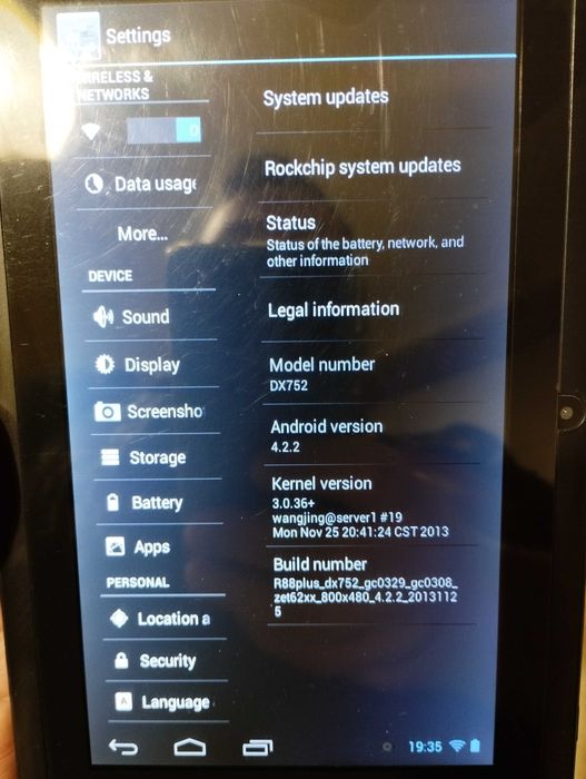 Таблет iRola DX752 + зарядно