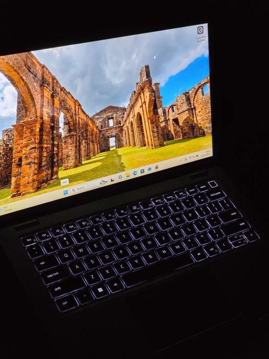 Dell Latitude 5430 – i7 Gen 12 / 16GB RAM / 512GB SSD / Windows 11 Pro