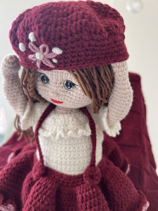 Ръчно плетена кукла 38 см