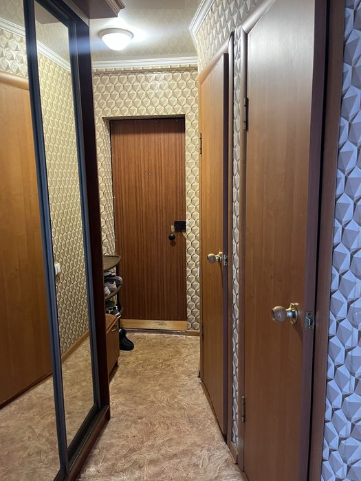 Продав 2х комнатную квартиру