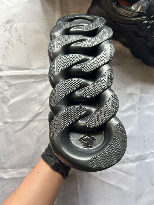 Versace Chain Reaction