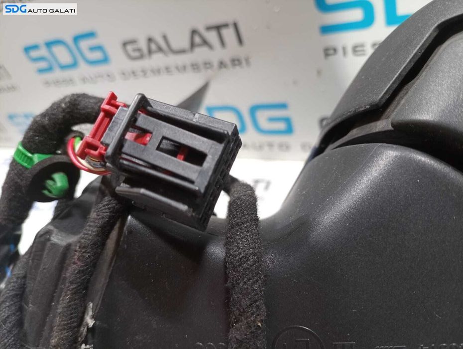 Oglinda Dreapta Electrica cu Lumina Ambientală și Semnalizare Volkswagen Passat B7 2010 - 2015 Cod 3C0857934A [M3833]