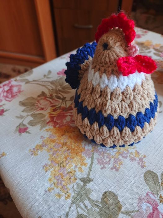 Продам вязанных курочек