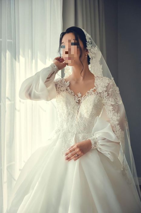 свадебное платье в отличном состояний