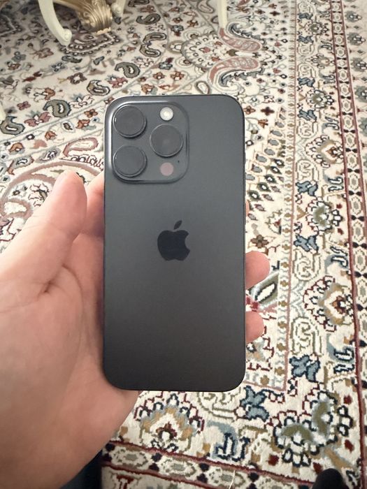 Продам Iphone 15 Pro