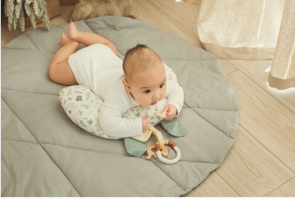 Подушка для лежания на животике