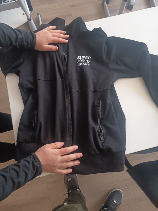 Vând hanorac SUPER IOR JEANS nou nouț