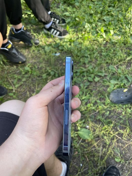 Продам айфон 13 про 350к