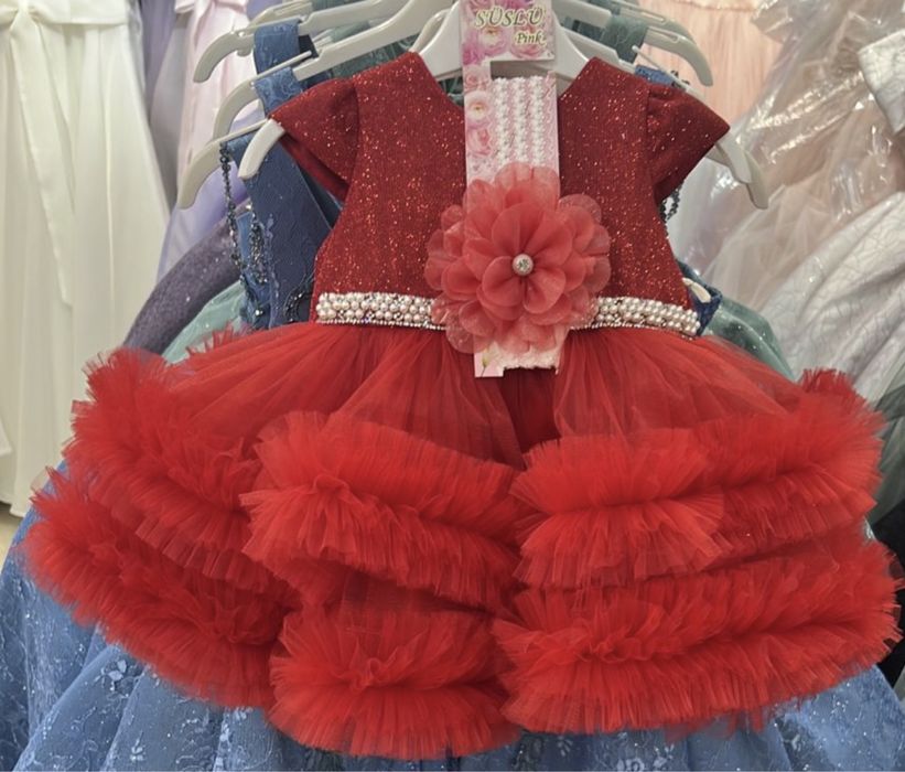 Продам детская платья