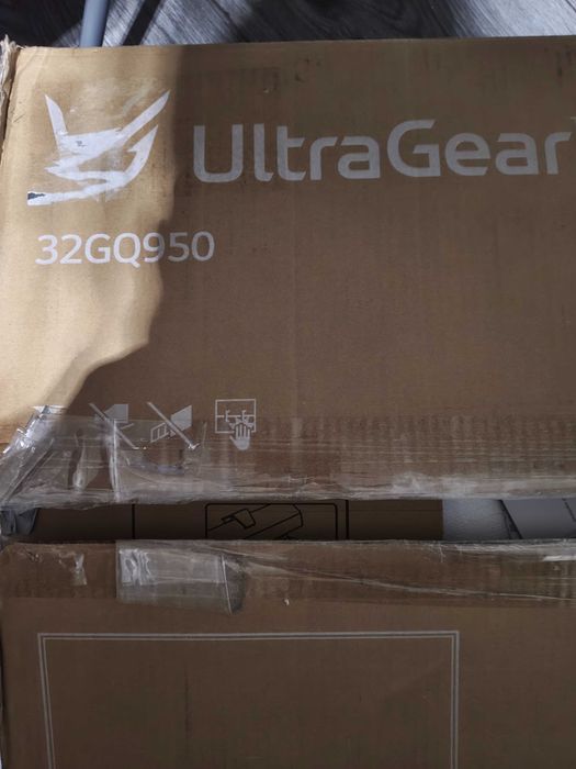 LG UltraGear 32GQ950-B | 32" 4K Nano IPS | Само на 4460 часа!