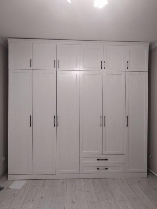 Продам шифоньер большой