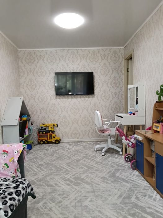 Продам 2 комн КВ.в районе Уюта.