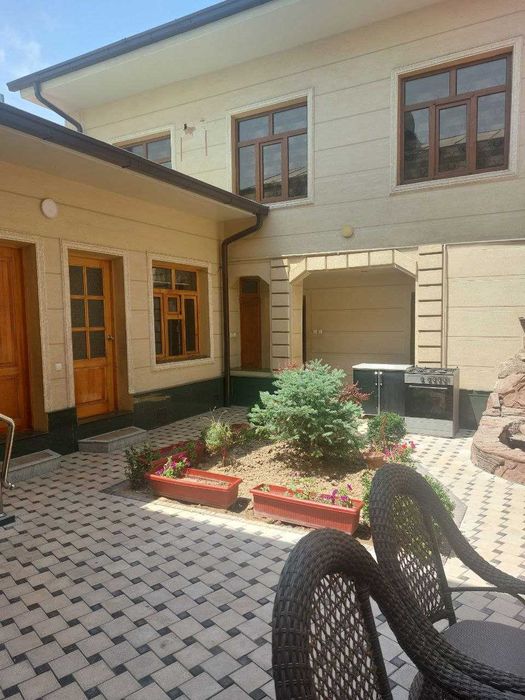 Бадамзар продается участок общая площадь 2 соток Фасад 10 на 20 метров