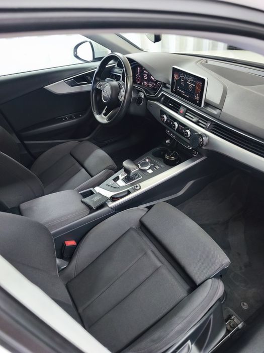 Curatare interior auto  complet  în  Brașov