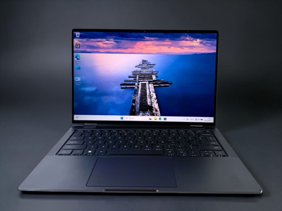 Лаптоп Dell Latitude 9430 2-in-1 WQGHA Touch i7-1245u 32GB 256GB Отличен!