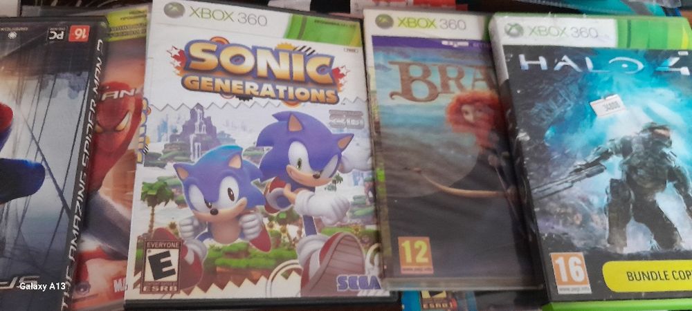 Продаются детские игры.