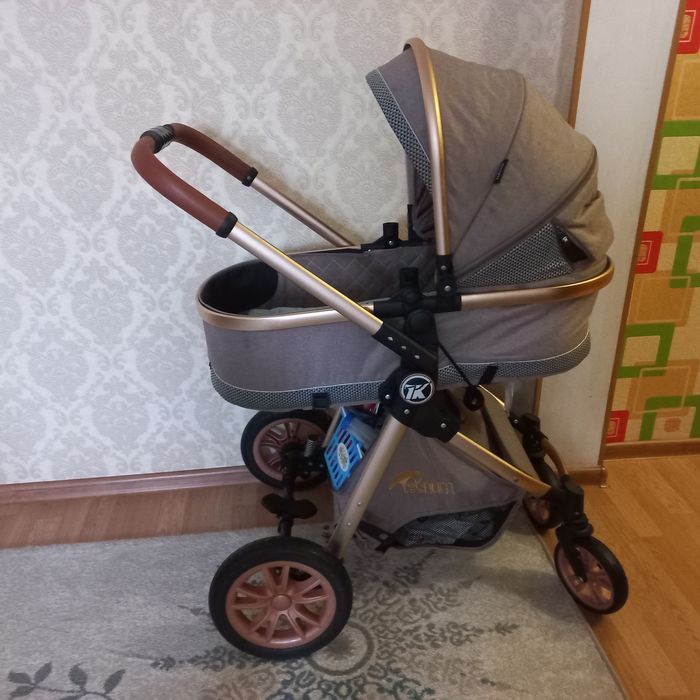 Коляска Текнум в отличном состоянии