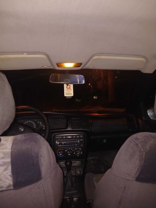 Опел вектра б 1997 година