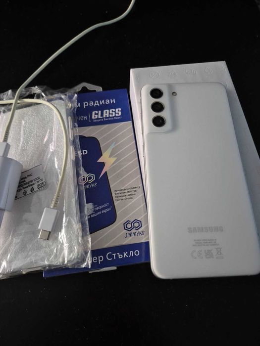Samsung s21 FE продавам